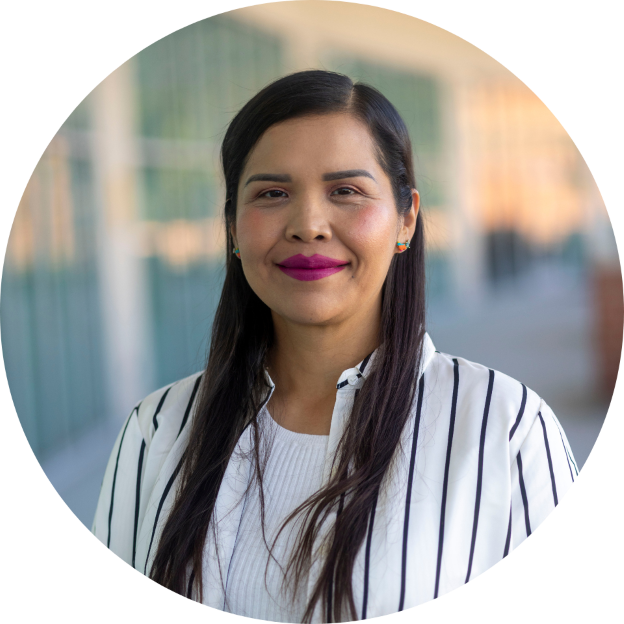 Dr. Sandra Flores Headshot