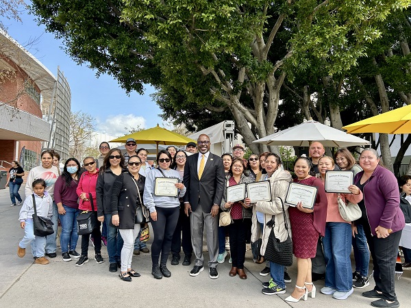 A Group of Upward Bound Parents with awards.