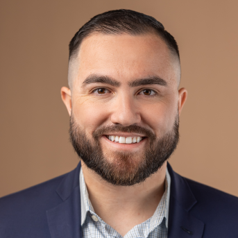 Headshot of Rolando Chavez