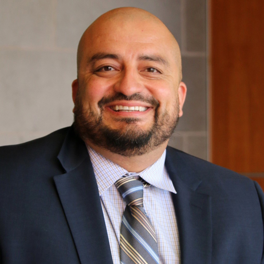 Headshot of Alejandro Macias