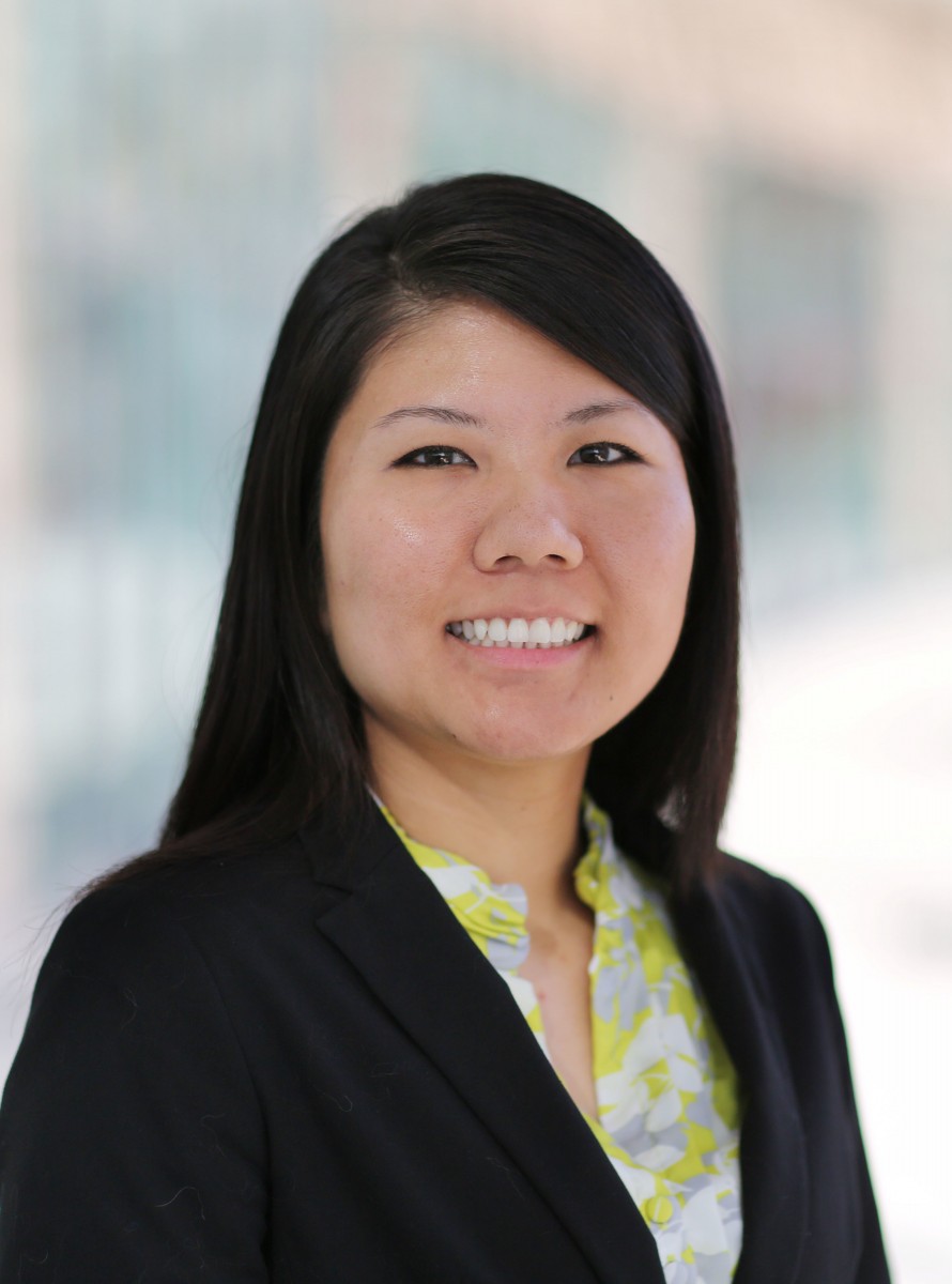 Elina Saeki Headshot